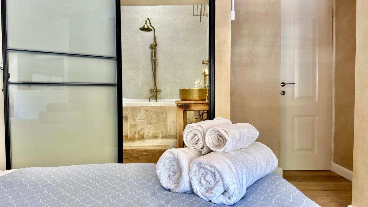 Boutique Apartment In Heart Of Haifa Exteriör bild