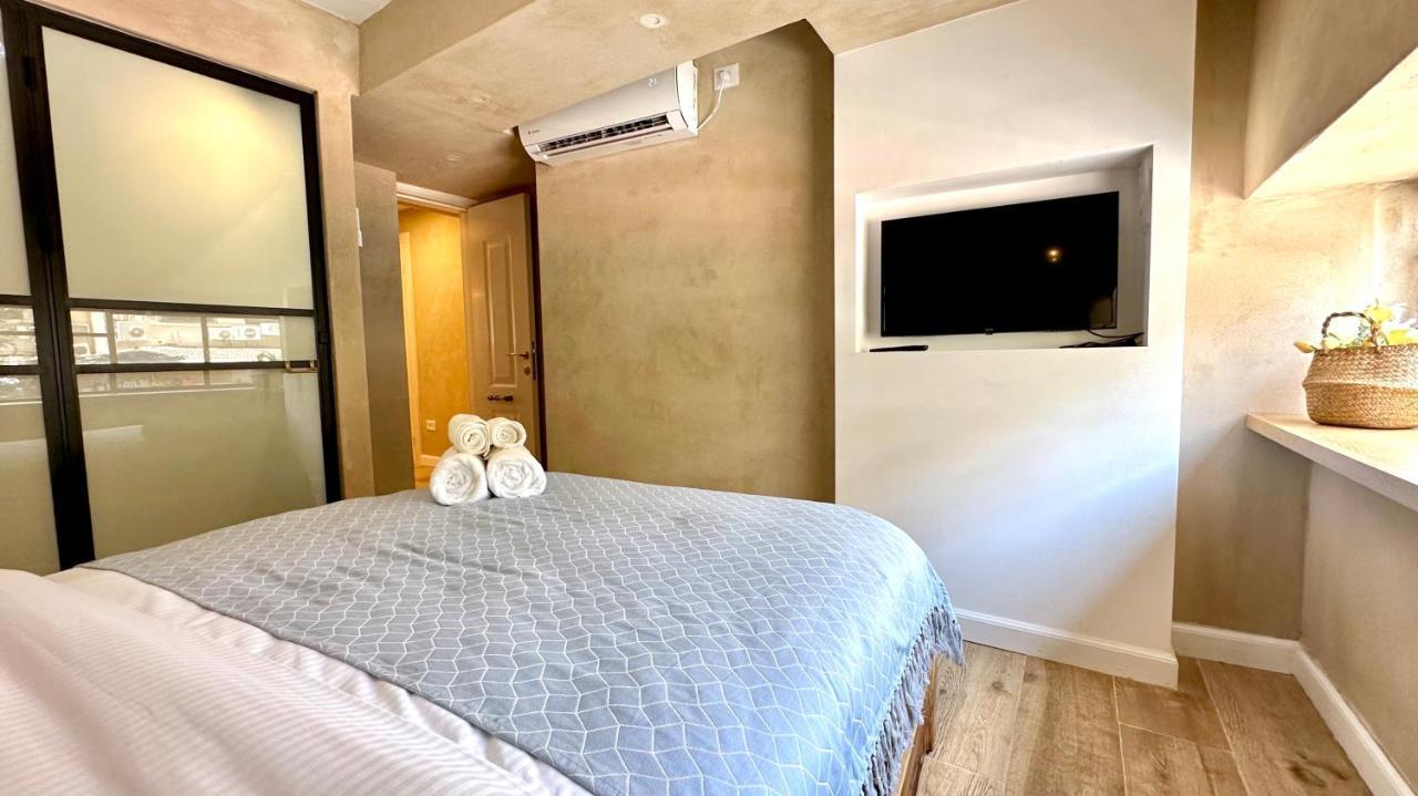 Boutique Apartment In Heart Of Haifa Exteriör bild