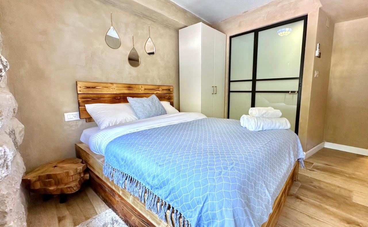Boutique Apartment In Heart Of Haifa Exteriör bild