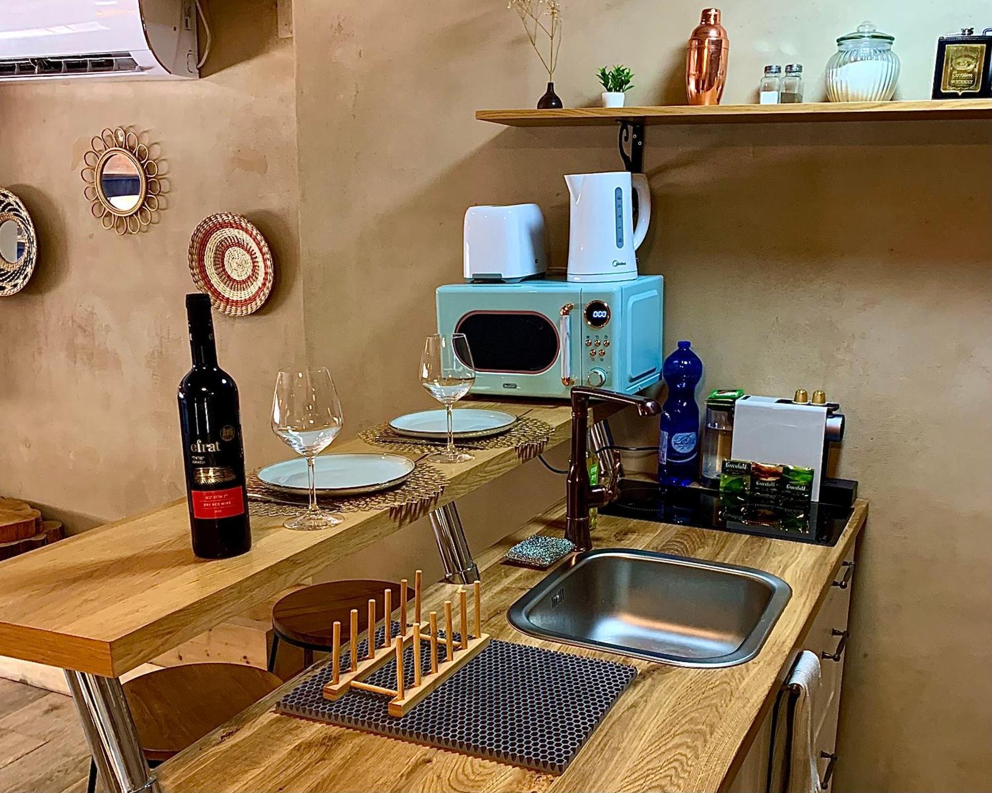 Boutique Apartment In Heart Of Haifa Exteriör bild